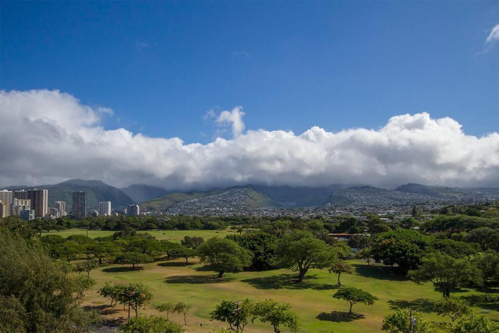 Diamond Head Beach Hotel Honolulu Dış mekan fotoğraf