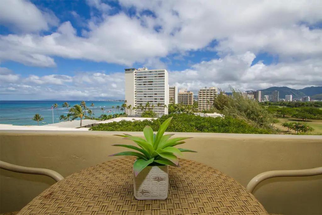 Diamond Head Beach Hotel Honolulu Dış mekan fotoğraf